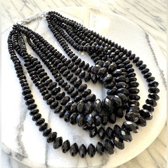 Black cut crystal acrylic beaded statement necklace - Picture 6 of 7